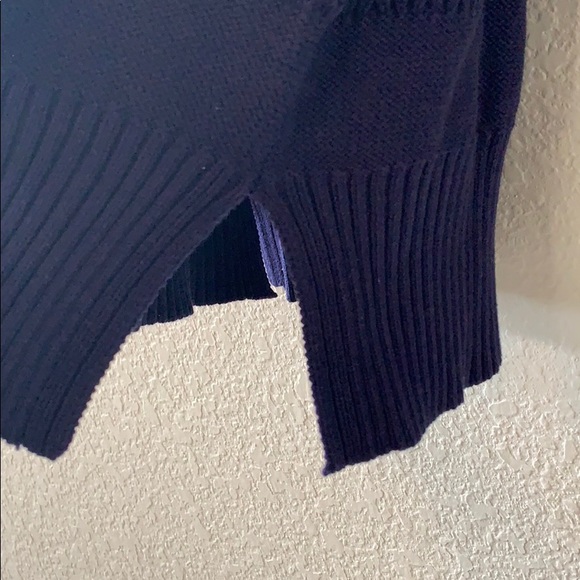 NWT Petite Liz Claiborne Sweater - Picture 4 of 4